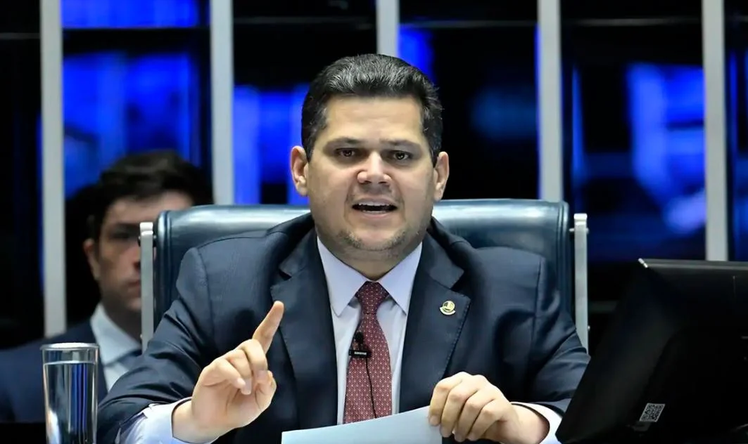 Senado inicia votação decisiva sobre o fim da escala 6x1 e redução da jornada