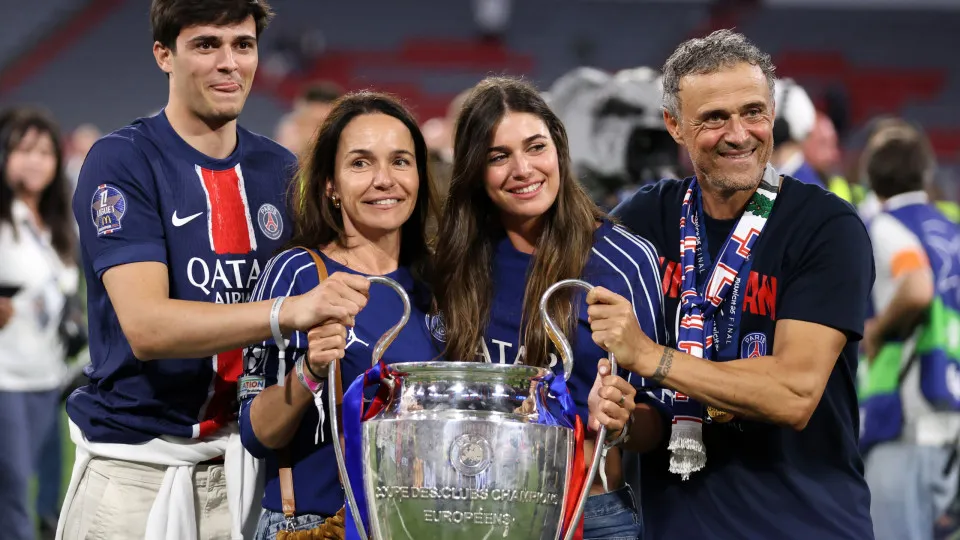 Sira Martínez, filha de Luis Enrique, sobrevive a acidente fatal na Espanha