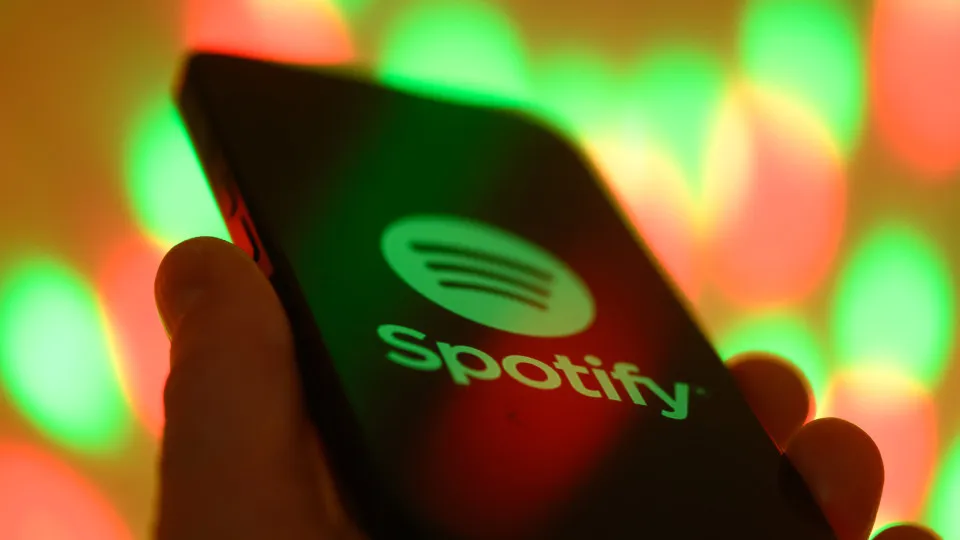Spotify expande catálogo e traz audiolivros para assinantes no Brasil