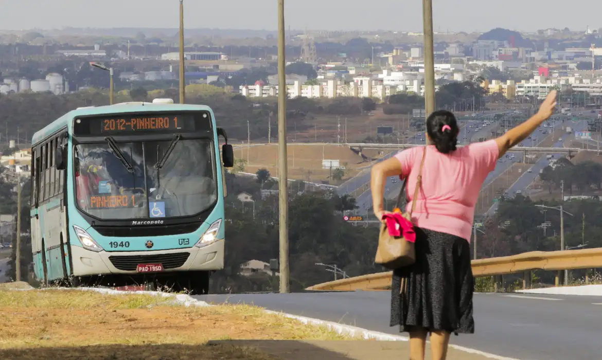 STF é acionado pela Defensoria Pública para liberar transporte grátis no 2º turno