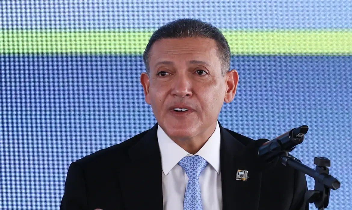 TSE vai analisar demandas sobre extensão do horário de votação no país