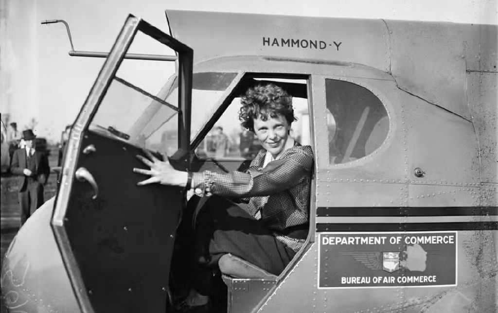 Universidade gasta milhões em busca por avião de Amelia Earhart e acha outra coisa