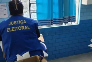 Urna Eleitoral com teclas coladas é substituída durante votação em Gravataí