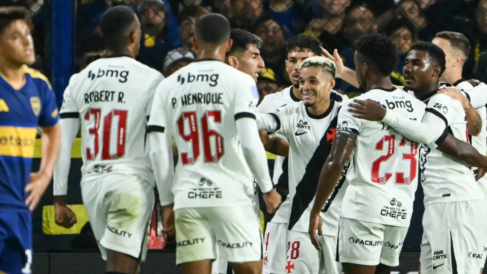Vasco defende vantagem diante do Boca Juniors no Maracanã lotado