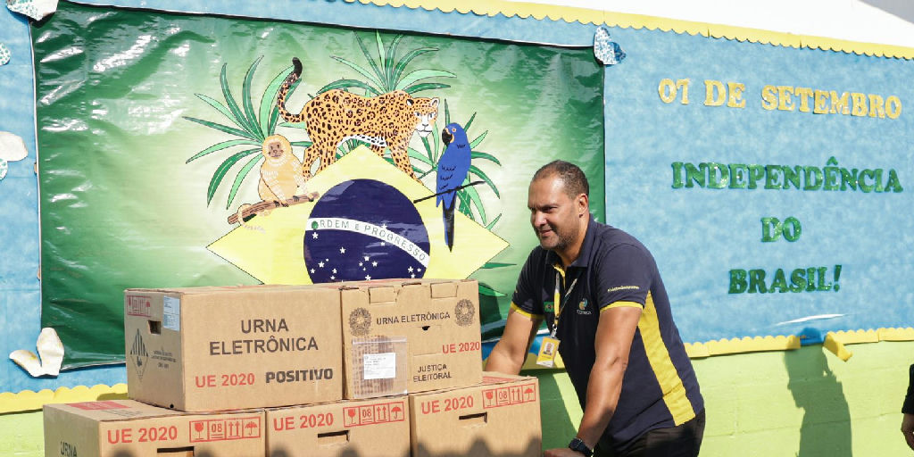 Voto em trânsito nas eleições 2026: veja como confirmar seu local de votação
